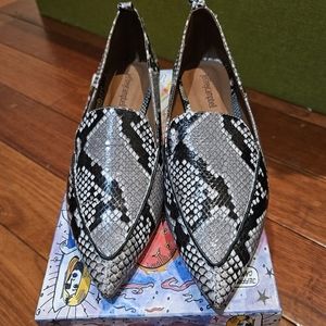 NWT Jeffrey Campbell Viona snake print loafer US 9